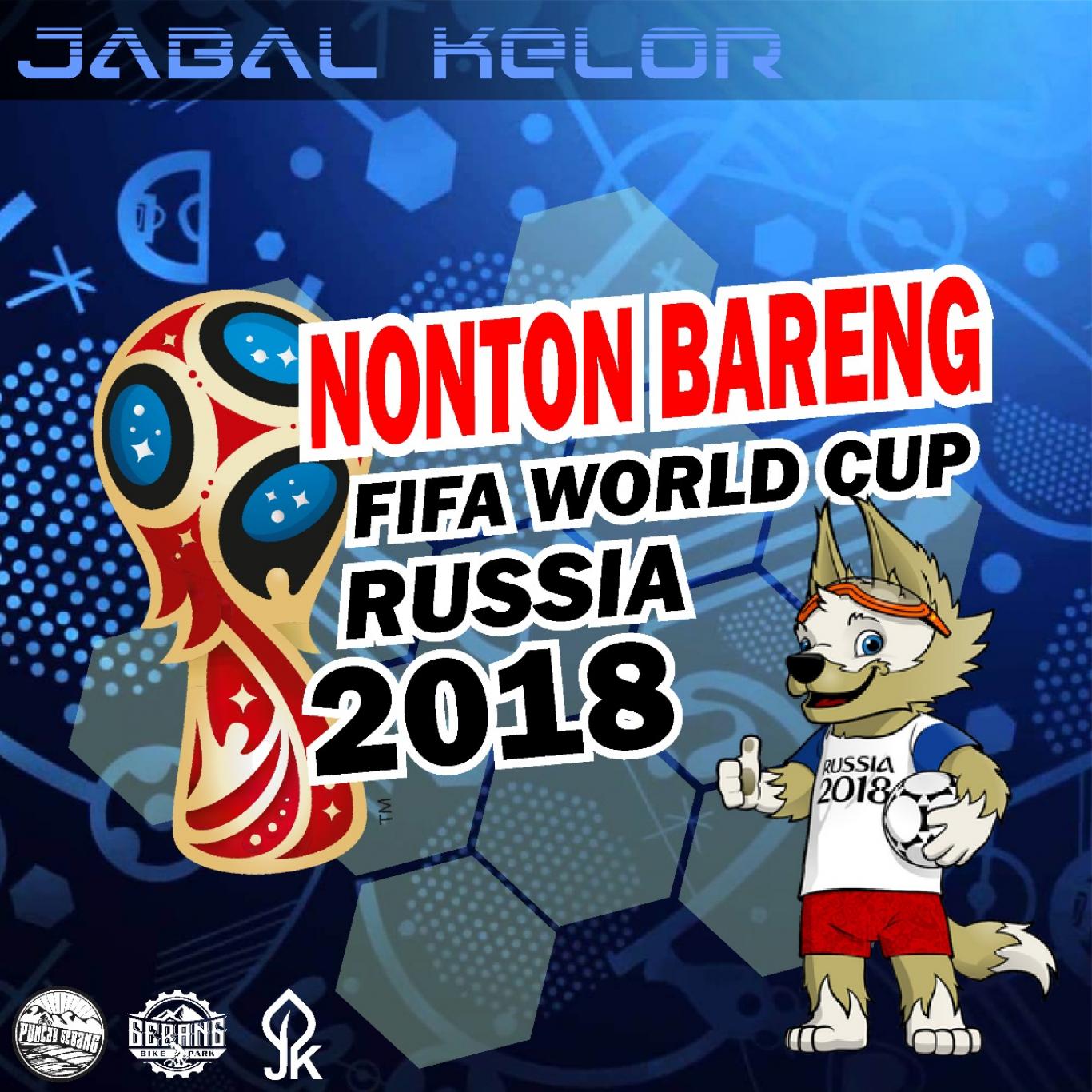 Nonton Bareng di Puncak Sosok Dengan Layar Lebar